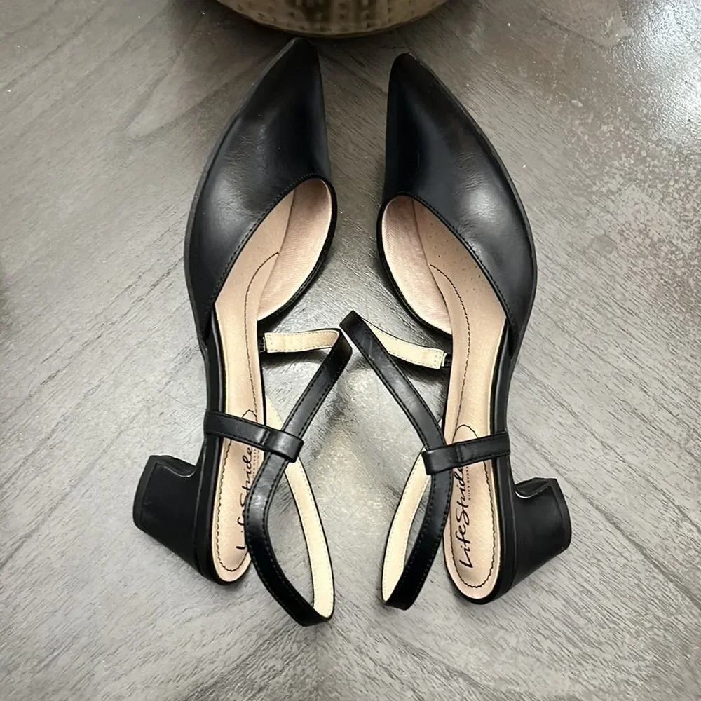 LIFESTRIDE Minimalist Slingback Pumps Black